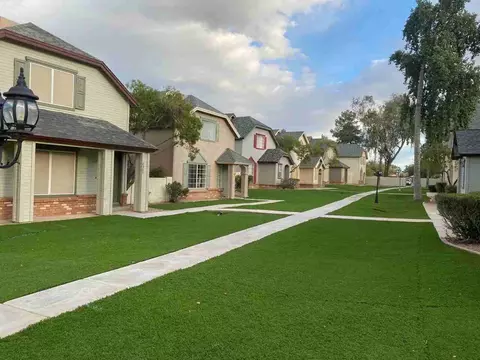 2381 23252333 2341 2357 2365 2373 2381 West Garden Dr, Tempe, AZ 85282