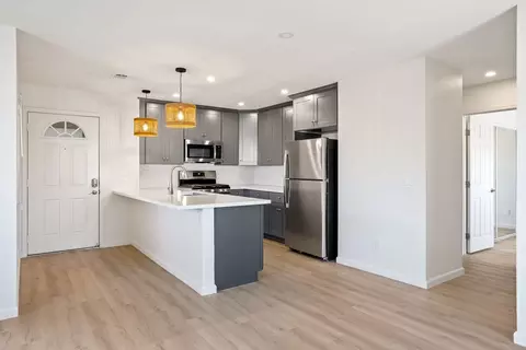 240 S 9th St, Grover Beach, CA 93433
