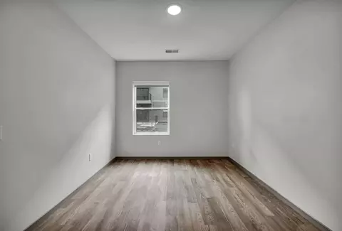 303 E 6th Ave, Columbus, OH 43201 photo 37