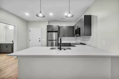 303 E 6th Ave, Columbus, OH 43201 photo 23