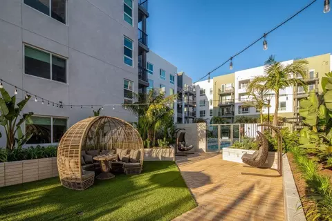 100 S Zoo Ln, Santa Ana, CA 92701 photo 8