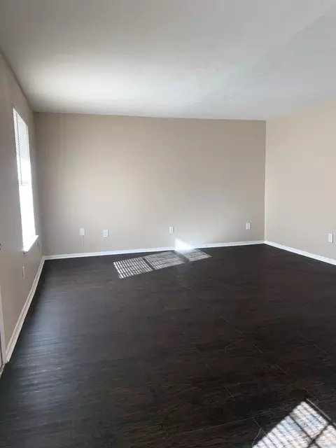 3823 Bonnie View Rd, Dallas, TX 75216