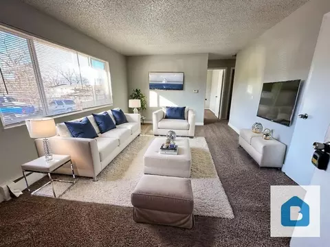 340 Gahart Dr, Colorado Springs, CO 80916