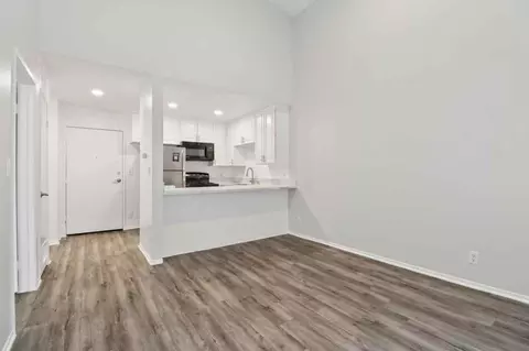 311 S New Hampshire Ave, Los Angeles, CA 90020