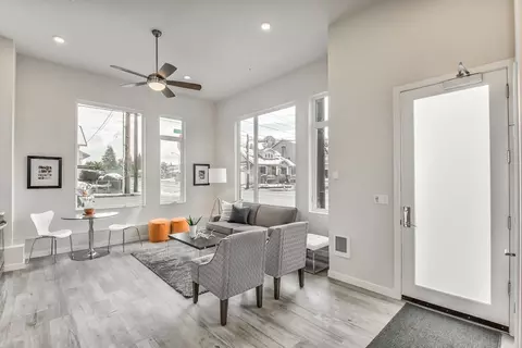 8410 SE 17th Ave, Portland, OR 97202
