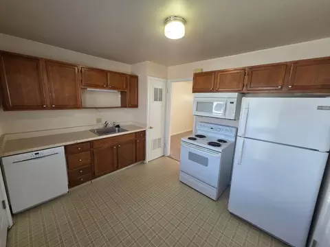 1526 E Buena Ventura St, Colorado Springs, CO 80909