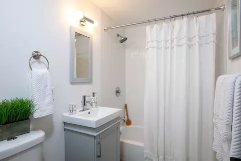315 Maynard Ave S, Seattle, WA 98104