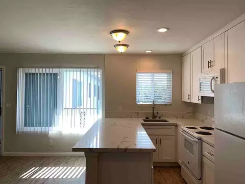 3511 42nd St, San Diego, CA 92105