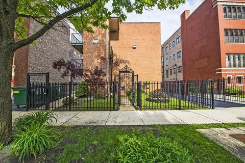 6832 S Crandon Ave, Chicago, IL 60649 photo 17