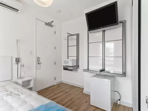 335 Pacific Ave, Long Beach, CA 90802