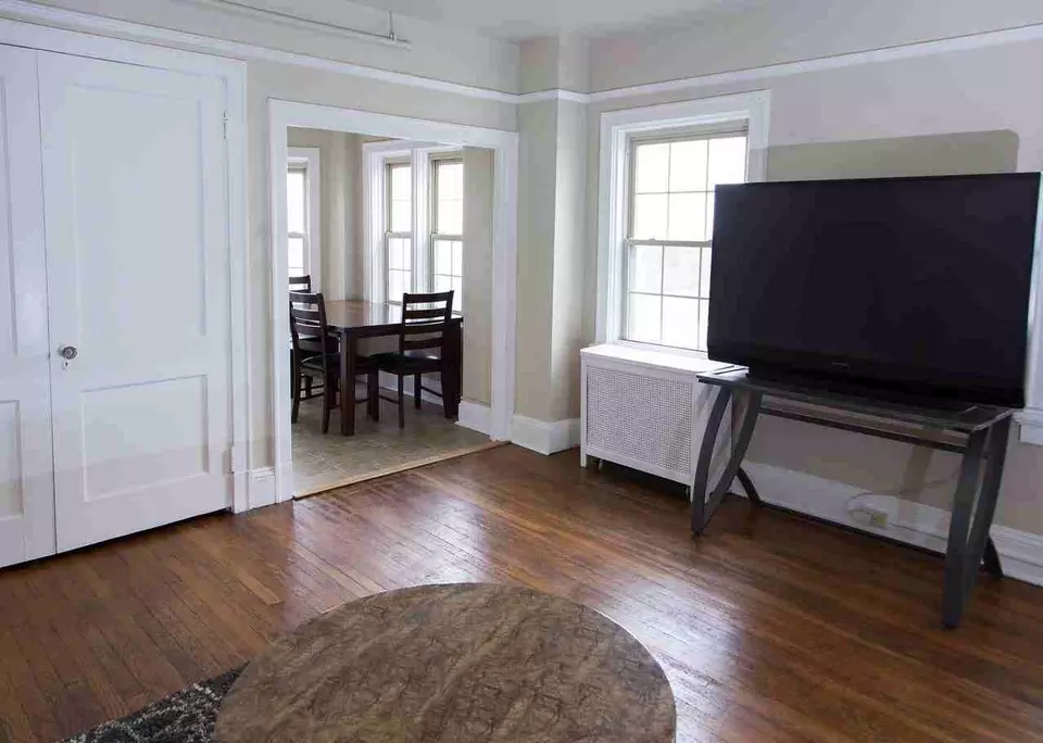  1600 Monument Ave, Richmond, VA 23220 photo 6