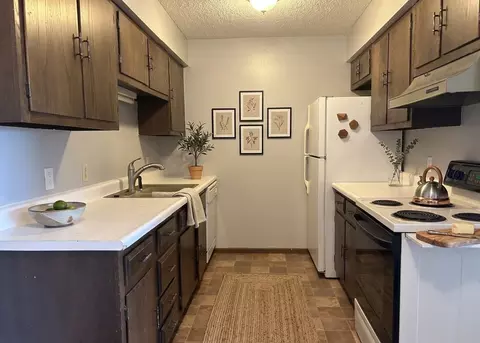 1211 Langley Rd, Waterloo, IA 50702