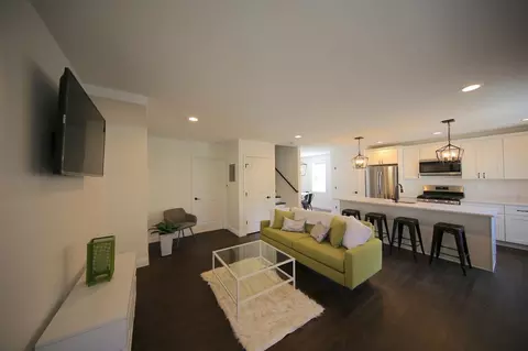 19 E Transit St, Providence, RI 02906