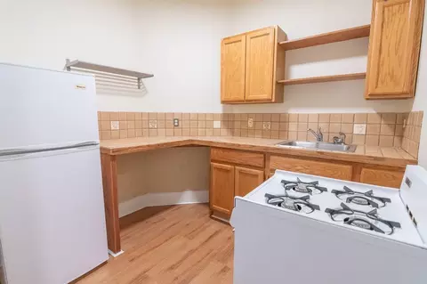 6020 NE Glisan St, Portland, OR 97213