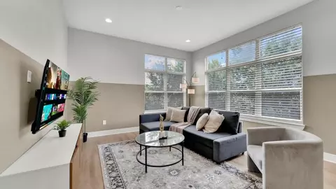2901 Indiana Blvd, Dallas, TX 75226