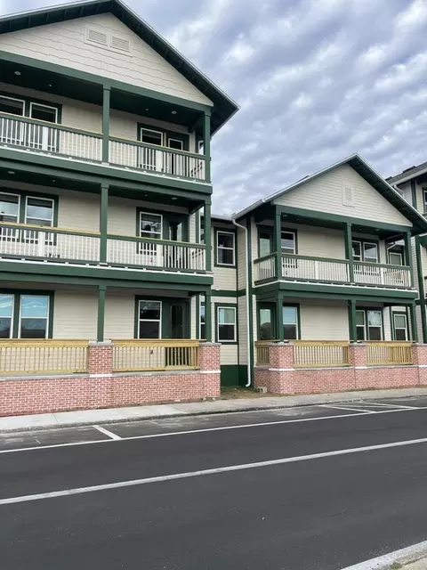 2104 E Columbus Dr, Tampa, FL 33605