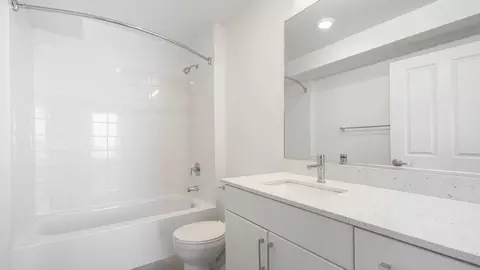 1 Harborside Pl, Jersey City, NJ 07311 photo 22