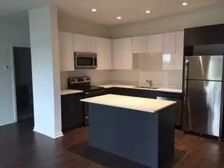 301 Mckinley Ave, Mundelein, IL 60060 photo 12