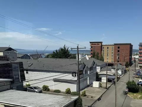 1211 Pacific Ave, Everett, WA 98201 photo 3