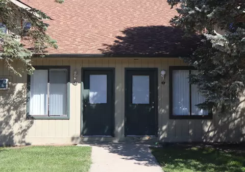 2486 Green Pine Dr #6, Burton, MI 48519 photo 4