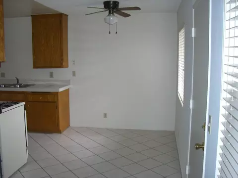 8234 8234-48-54 Atlanta Ave, Huntington Beach, CA 92646