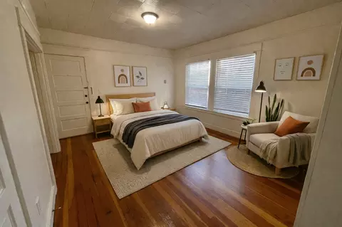 1916 NEverett St, Portland, OR 97232
