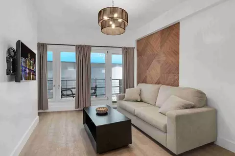 1036 Ocean Dr, Miami Beach, FL 33139