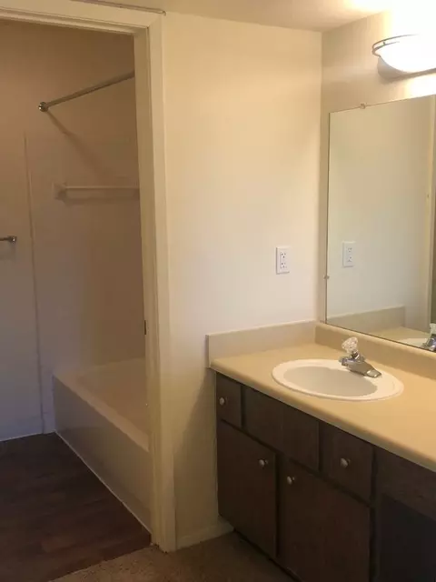 4154 3 Oaks Dr, Troy, MI 48098 photo 32