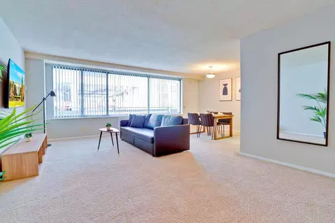 2111 Richmond Hwy, Arlington, VA 22202