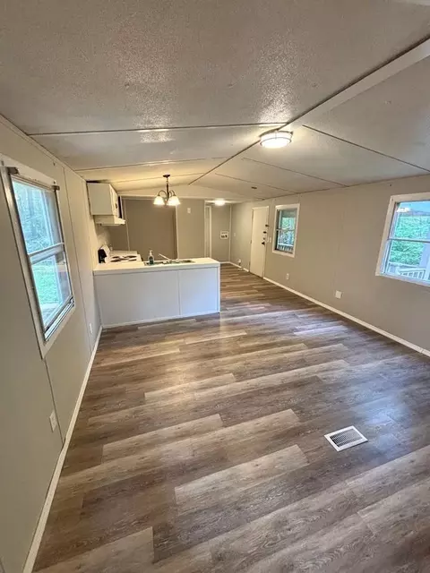 Beeler Ct, Bon Aqua, TN 37025