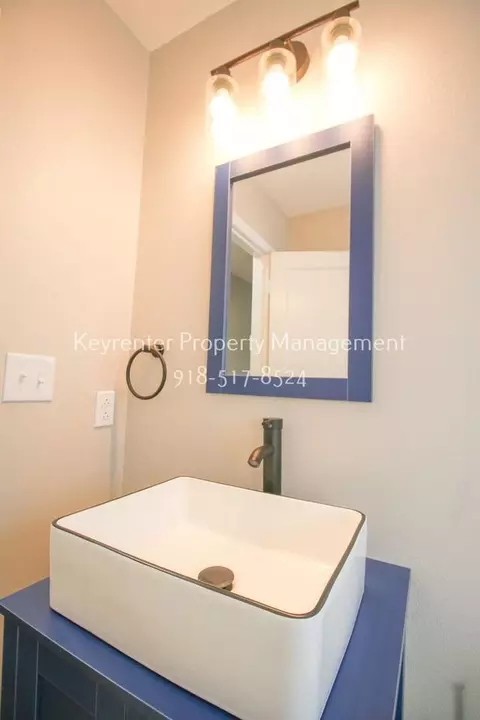 2018 E 12th St, Tulsa, OK 74104 photo 17