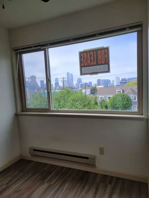 1700 15th Ave, Seattle, WA 98122
