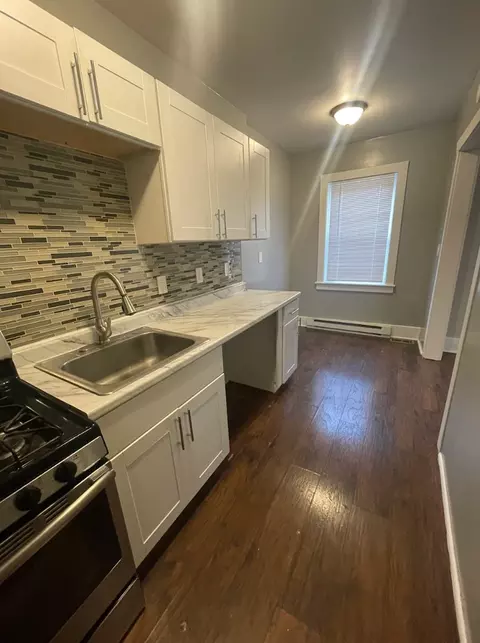 1117 S Plymouth Ave, Rochester, NY 14608