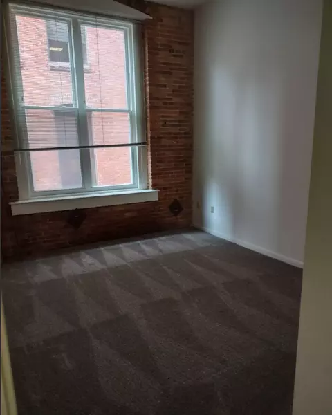 410 W Lombard St, Baltimore, MD 21201 photo 34