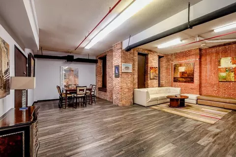 410 W Lombard St, Baltimore, MD 21201 photo 12