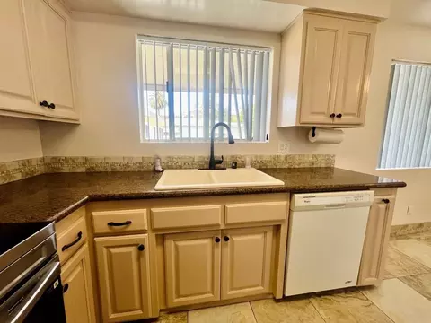 6227 Greenleaf Ave, Whittier, CA 90601 photo 4