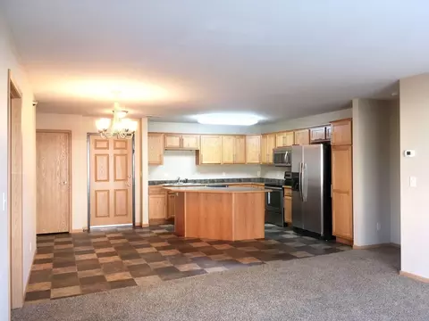 4102 Shoal Loop SE, Mandan, ND 58554 photo 7