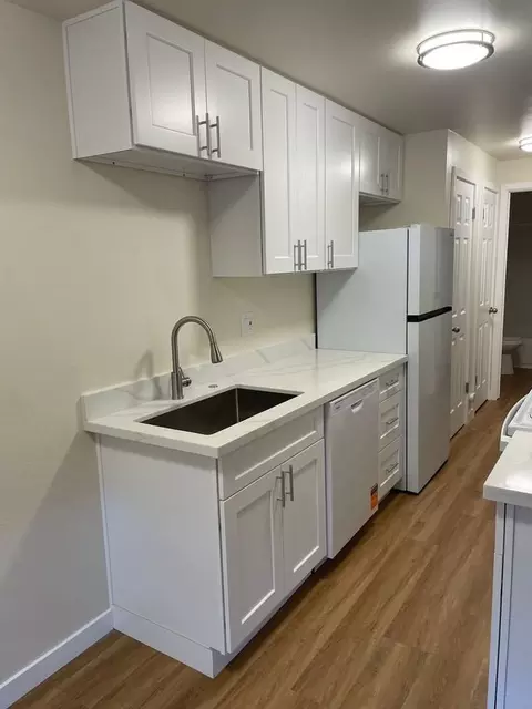 10619 E Riverside Dr, Bothell, WA 98011