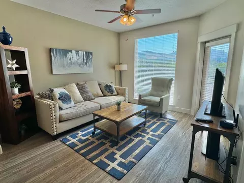 460 E 400 S, Salt Lake City, UT 84111