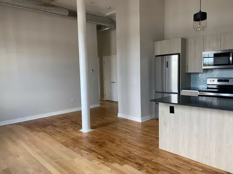 725 Branch Ave, Providence, RI 02904