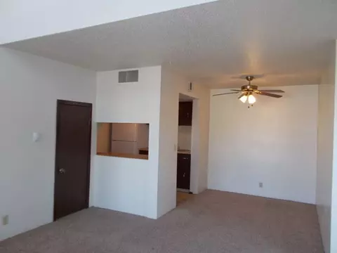 3600 W Kellogg Dr, Wichita, KS 67213