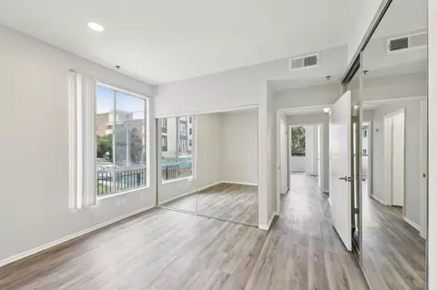 845 S Kingsley Dr, Los Angeles, CA 90005