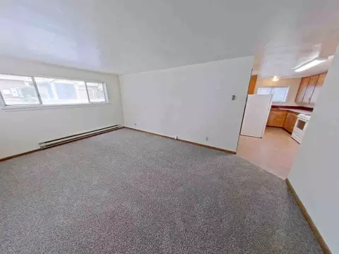 361 E 14th Ave 1355 Mill Aly, Eugene, OR 97401 photo 3