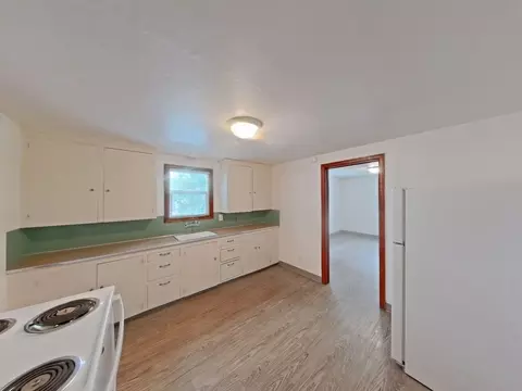 361 E 14th Ave 1355 Mill Aly, Eugene, OR 97401 photo 4