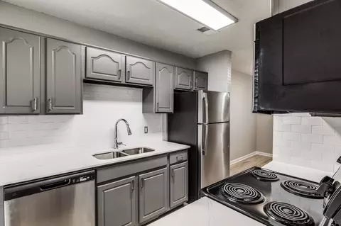 5990 Arapaho Rd, Dallas, TX 75248 photo 8