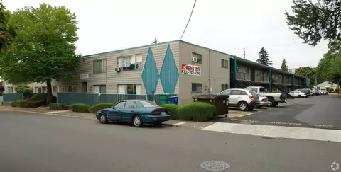 740 NE 53rd Ave, Portland, OR 97213 photo 3