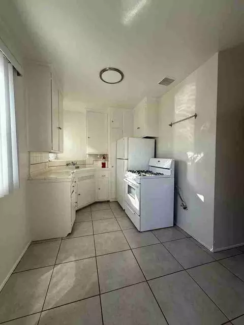 3575 3585-3595 S Sepulveda #3575-3575, Los Angeles, CA 90034 photo 8
