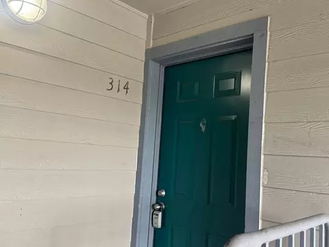 768 SE 193rd Ave, Portland, OR 97233