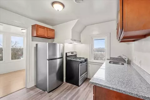 100 N Linden Ave, Pittsburgh, PA 15208