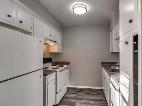 4638 NW 19th St, Oklahoma City, OK 73127